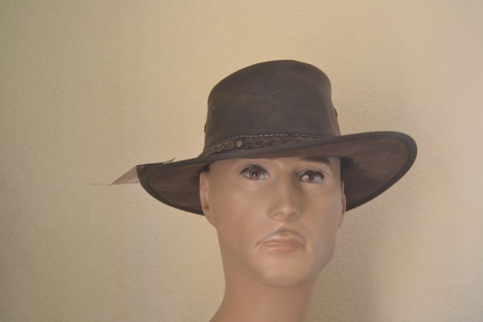 chapeau MAHISA cuir et BRONCO cuir